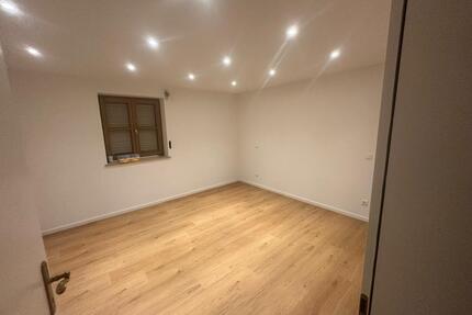 4-Zi. Erdgeschosswhg. mit ca. 40 qm Terrasse - Bergkirchen
