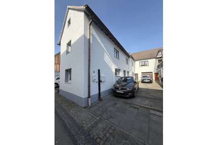 Haus zum Kaufen in Bad Münstereifel 164.000,00 € 107 m²