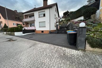 1-2 Famikienhaus - 399.000,00&nbsp;EUR Kaufpreis, ca.&nbsp; 170,00&nbsp;m&sup2; in Brohl-Lützing (PLZ: 56656)