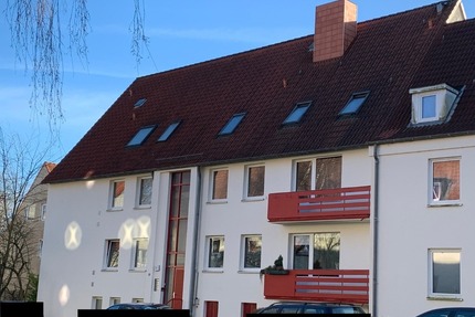 Provisionsfrei!!! 3-Zimmer Wohnung mit Balkon in 24837 Schleswig zu vermieten!