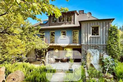 Haus zum Kaufen in Wunsiedel 650.000,00 € 240 m²