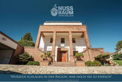 Haus zum Kaufen in SaalfeldSaale 885.000,00 € 340 m² - Saalfeld/Saale