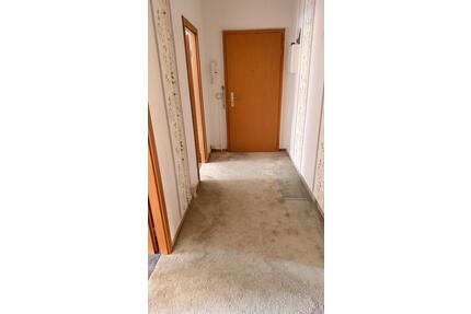 3 Raum Wohnung im Erdgeschoss - 380,00&nbsp;EUR Kaltmiete, ca.&nbsp; 69,00&nbsp;m&sup2; in Staßfurt (PLZ: 39418)