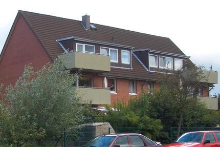 Lauenburg, OG 4-Zimmer-Wohnung *ANMIETUNG NUR MIT WOHNBERECHTIGUNGSSCHEIN - BEWERBUNGSBOGEN ERFORDERLICH* - Lauenburg/Elbe