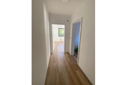 Wohnung (Option mit Garage) - 900,00&nbsp;EUR Kaltmiete, ca.&nbsp; 73,00&nbsp;m&sup2; in Andernach (PLZ: 56626)