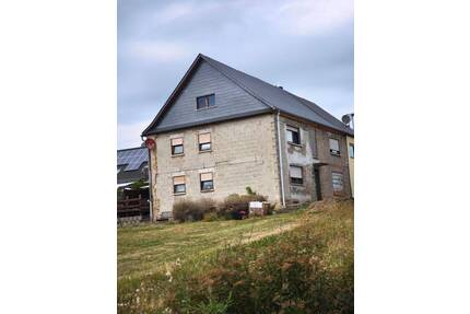 Familienhaus, Sie haben die Familie, wir das Haus, die neue Wohnfreiheit auf 1400 m² Areal - Bergen