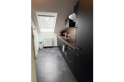 Möblierte 2-Zimmer-Dachgeschosswohnung in Essen- WBS Pflicht