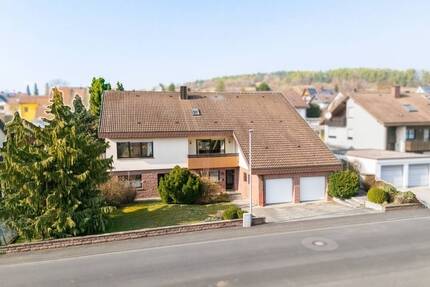 Großzügiges Wohnhaus - stilvoll & gepflegt - Neubrunn