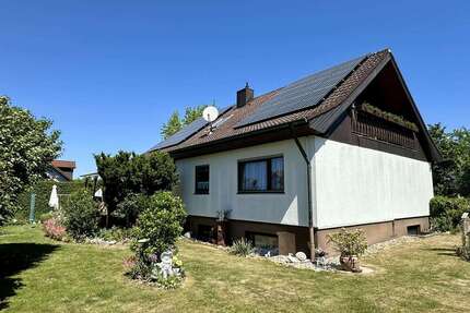 Haus zum Kaufen in Hemau 430.000,00 € 195 m²