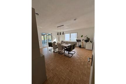 Naturnahe, charmante Wohnung 4 ZKB mit Wintergarten und Ausblick ins Grüne - Bad Sooden-Allendorf