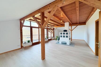 Helle 3-Zimmer-Wohnung mit großem Balkon - Weimar (Lahn)