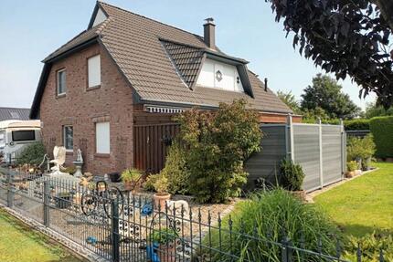 Einfamilienhaus Haus Sauna Jacuzzi Sackgasse DUSCHBEREICH NEU - Hemmoor