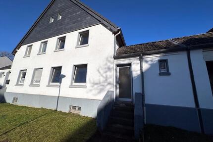 Charmante Doppelhaushälfte mit Potenzial - Duisburg Walsum