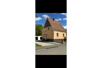 Einfamilienhaus in Oberbexbach mit 992 qm Grundstück
