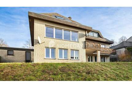 Wohnen, Arbeiten und Vermieten - alles unter einem Dach im charmanten Warstein - Hirschberg