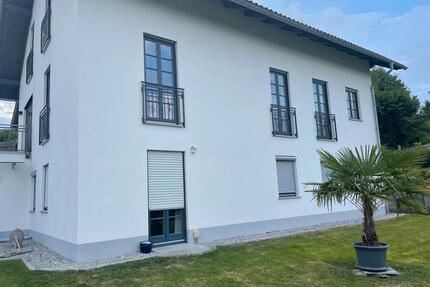 Einfamilienhaus mit Einliegerwohnung & Doppelgarage - Thyrnau