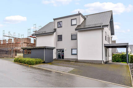 #KOMINOS IMMOBILIEN# Erdgeschosswohnung mit 4 Zimmern,Terrasse und Gartenanteil - Attendorn