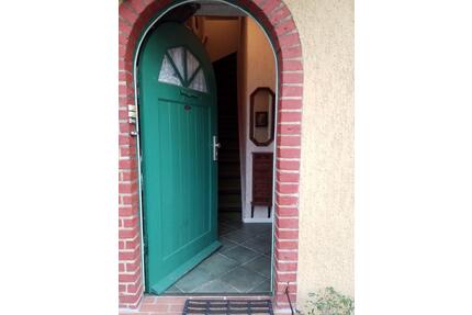 Kleines Reihenhaus - 1.900,00&nbsp;EUR Kaltmiete, ca.&nbsp; 100,00&nbsp;m&sup2; in Berlin (PLZ: 14199) Charlottenburg-Wilmersdorf