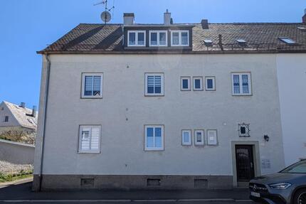 Dachgeschoßwohnung - 69.000,00&nbsp;EUR Kaufpreis, ca.&nbsp; 53,00&nbsp;m&sup2; in Marktredwitz (PLZ: 95615)