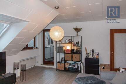 Gemütliche Wohnung mit Loggia und Stellplätzen - Ochsenfurt