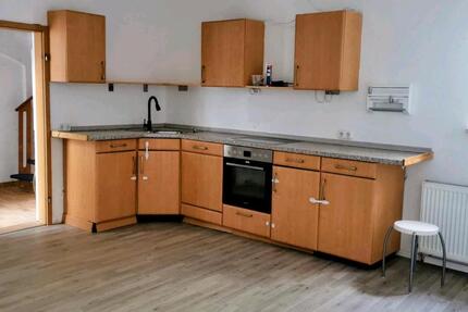 3 Raum Wohnung 92 qm großer Balkon 450 kalt - Meerane