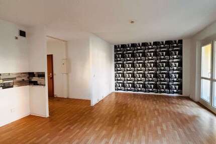 Wohnung zum Mieten in Suhl 400,00 € 74.8 m²