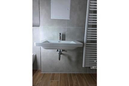 2 Raum Whg 60qm Dusche saniert WG geeig.Uni Nähe barrierefrei - Magdeburg