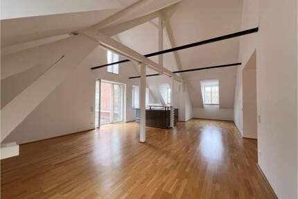 Wohnen hinter historischen Mauern! - Aachen