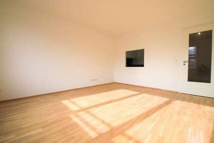 Wohnung zum Mieten in Dresden 815,00 € 56.96 m²