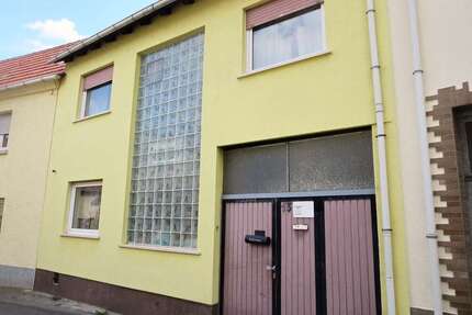 Haus zum Kaufen in Bockenheim 275.000,00 € 198 m²