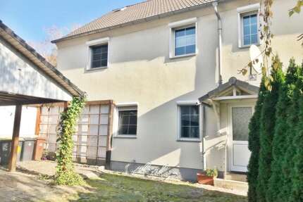 Haus zum Kaufen in Schkopau 299.000,00 € 220 m²