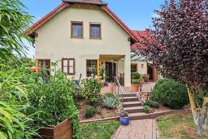 Haus zum Kaufen in Harsum 489.000,00 € 175.85 m²