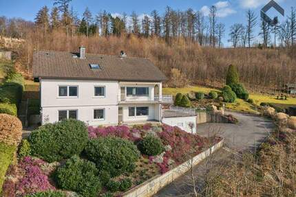 Familientraum mit Weitblick - großzügiges Haus in ruhiger Höhenlage - Drolshagen