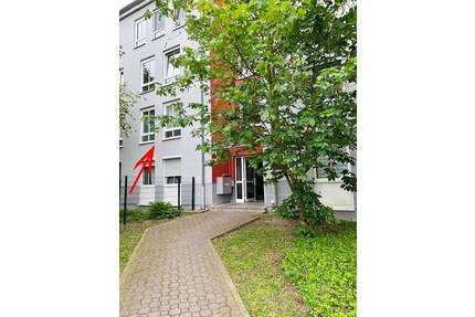 Renovierte Wohnung in der Belle- Etage ( 1.OG) ! - Würzburg Heuchelhof