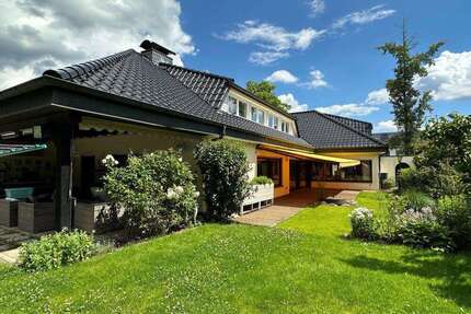 Haus zum Kaufen in Köln 1.498.000,00 € 469 m²