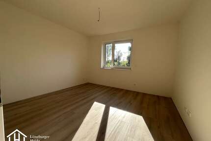 Wohnung zum Mieten in Lüchow 1.077,41 € 101.61 m²