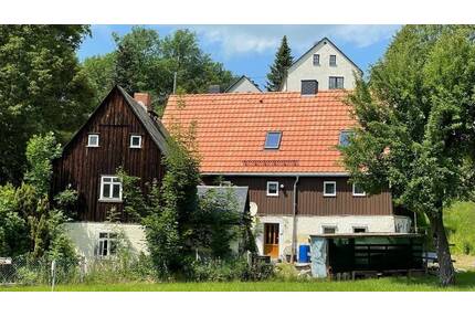Bauernhaus mit Nebengebäude in Colmnitz Klingenberg