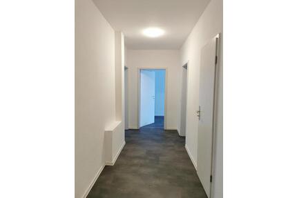 Helle 3-Zi.-Wohnung mit Balkon & Fußbodenheizung (92 m²) – ideal für PaareHomeoffice - Gera Debschwitz