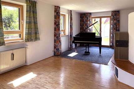 Haus zum Kaufen in Burgweinting 990.000,00 € 145 m²