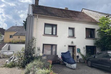 leerstehendes Zweifamilienhaus - 47.500,00&nbsp;EUR Kaufpreis, ca.&nbsp; 144,00&nbsp;m&sup2;&nbsp;Wohnfl&auml;che in Theley (PLZ: 66636)