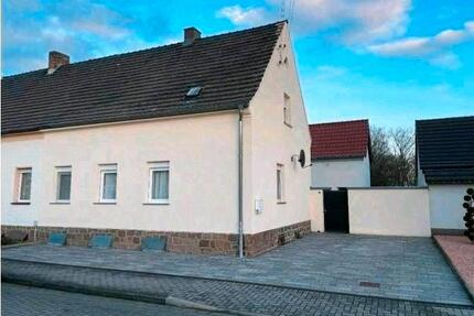 Doppelhaushälfte in ruhiger Lage - Südliches Anhalt Pfaffendorf