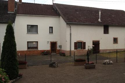 Einfamilien Haus - 800,00&nbsp;EUR Kaltmiete, ca.&nbsp; 80,00&nbsp;m&sup2; in Bettenfeld (PLZ: 54533)