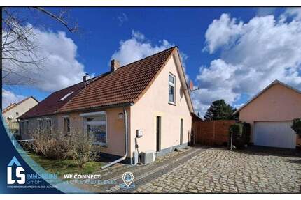 Gepflegte Doppelhaushälfte mit großem Grundstück - flexibel nutzbar & erweiterbar - Premnitz OT Mögelin