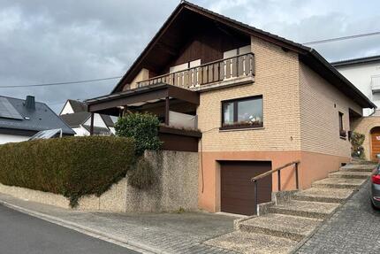 Erdgeschosswohnung mit Gartenzugang in 56414 Obererbach - Hundsangen