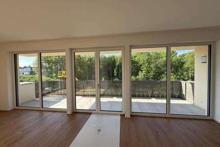 Wohnung zum Mieten in Zwickau 1.377,00 € 106.16 m²