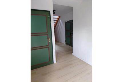 Wohnung zu vermieten - 800,00&nbsp;EUR Kaltmiete, ca.&nbsp; 120,00&nbsp;m&sup2; in Ganderkesee (PLZ: 27777)
