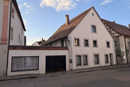 WOHN- UND GESCHÄFTSHAUS mit Werkstatt und Garage - Ellingen Bay