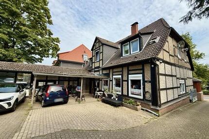 Ich biete ein MFH mit 5 WE + - Lageraum mit einem gutem Faktor an - Rehburg-Loccum