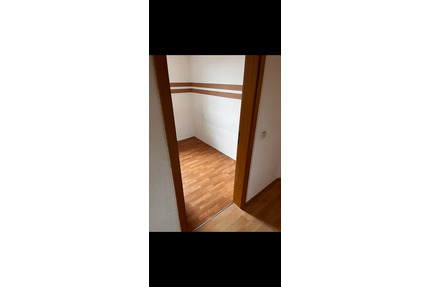 Große 3Raum Wohnung im Dachgeschoß - Marlow