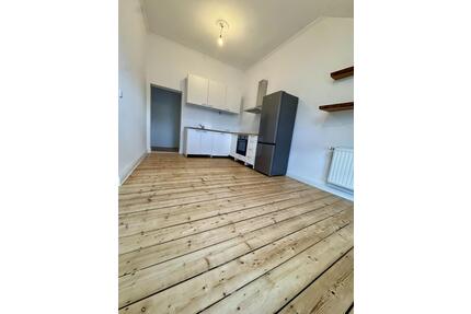Stylische 4‑Zi.-DG-Wohnung mit Terrasse | kernsaniert | EBK | ideal für WGFamiliePaar - Düsseldorf Flingern Süd